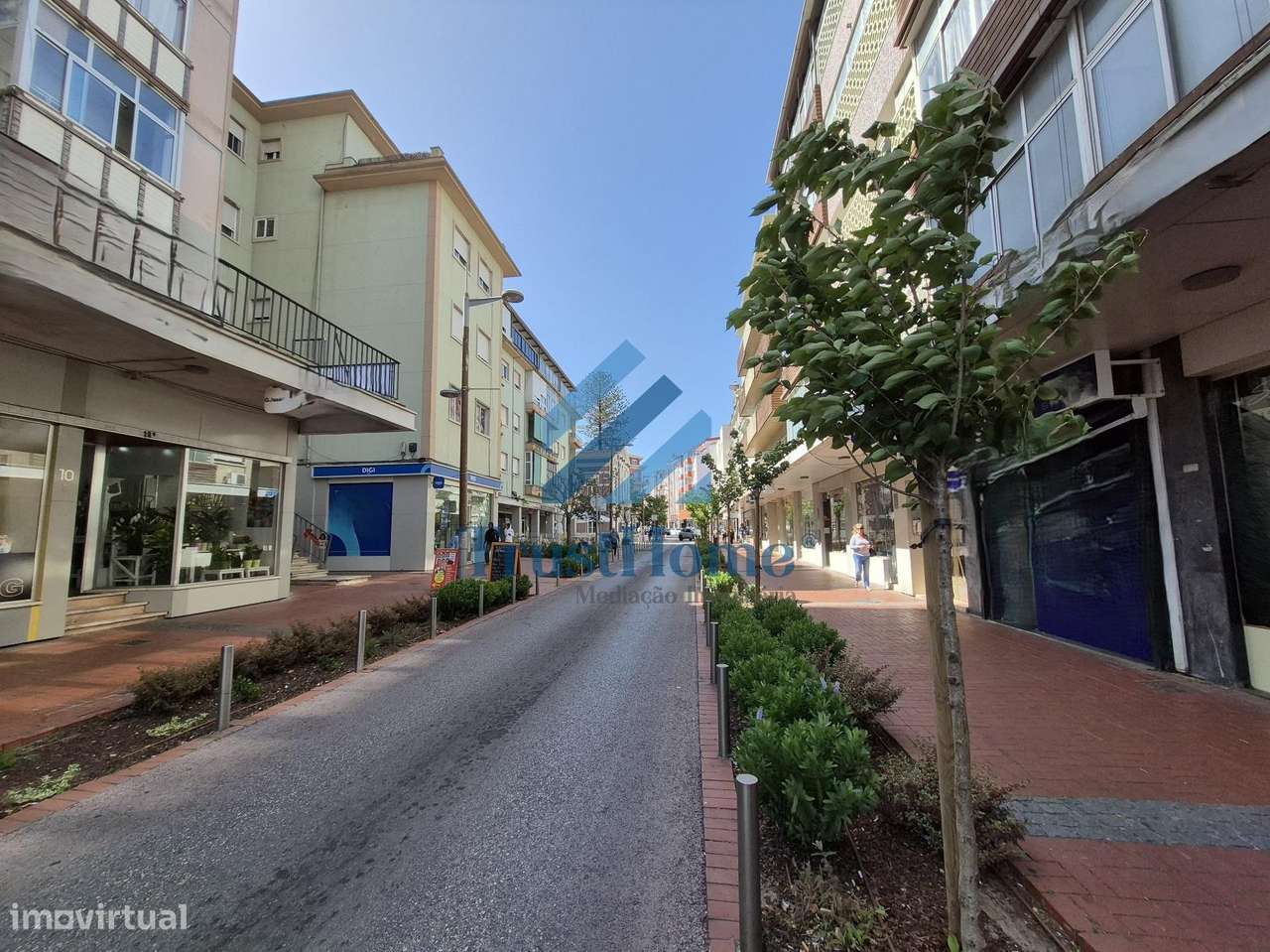 T1  Remodelado em Venteira centro da  Amadora-20