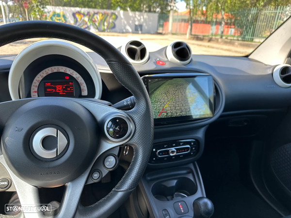 Smart Fortwo Cabrio EQ - 31