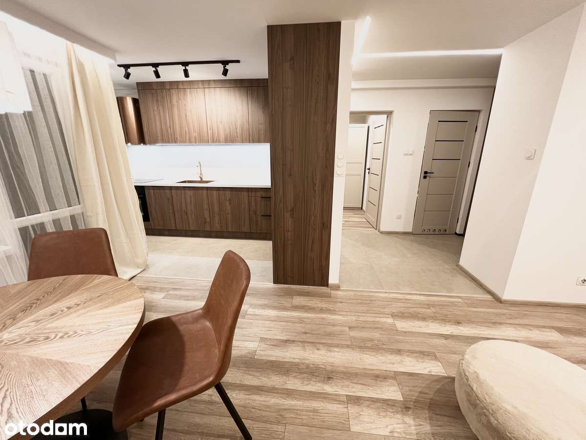 Amelung^Boczna ^ 40m ^ 2 pok ^ winda ^ balkon^4 piętro ^ parking ^ AGD - Pełny obrazek: 2/19