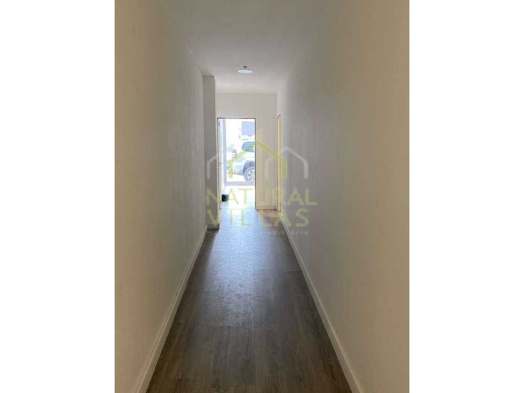 Loja para comércio Renovada em Faro - Grande imagem: 3/5