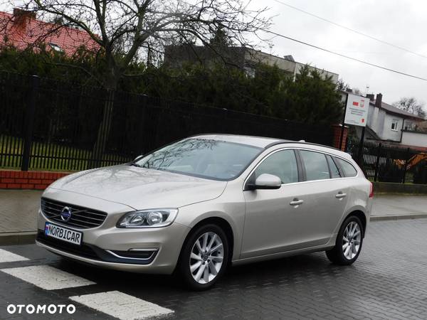 Volvo V60 D3 Summum - 21