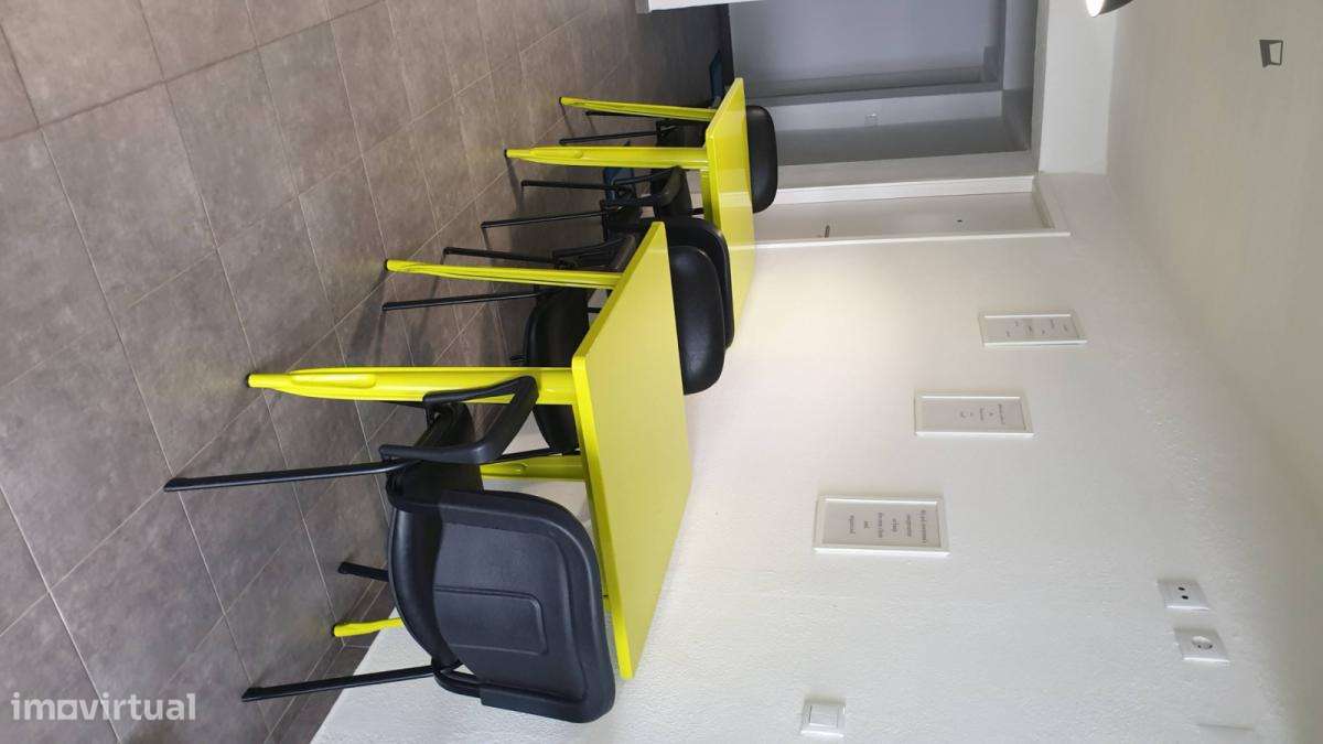 Quarto - localizado em Oeiras Lisbon - Grande imagem: 5/6