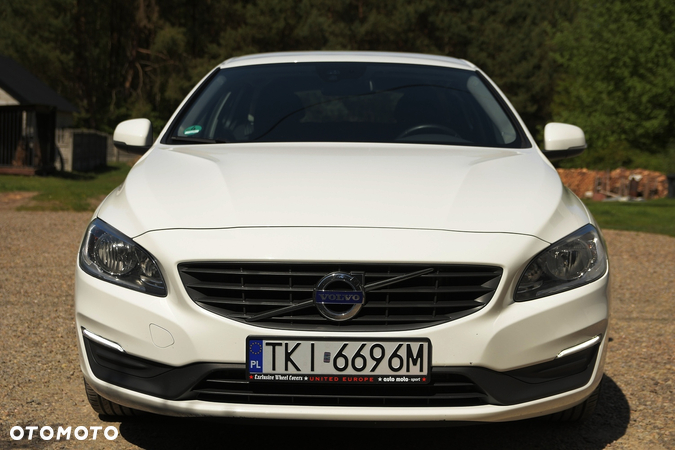 Volvo V60 D3 Drive-E Kinetic - 37