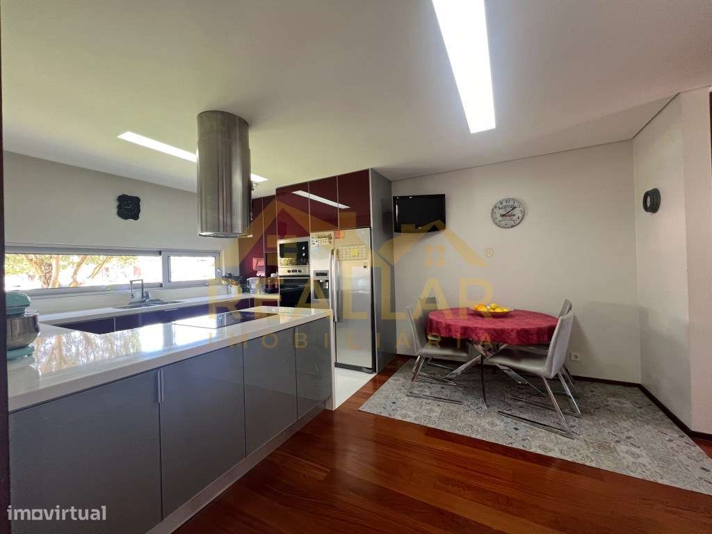 Excelente Moradia T3 na Póvoa de Varzim - Grande imagem: 1/33