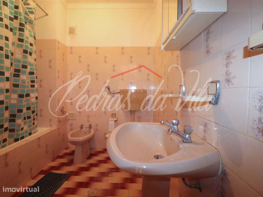 Excelente moradia T5 com anexo, quintal e garagem - Vila Nova de Mi...-29