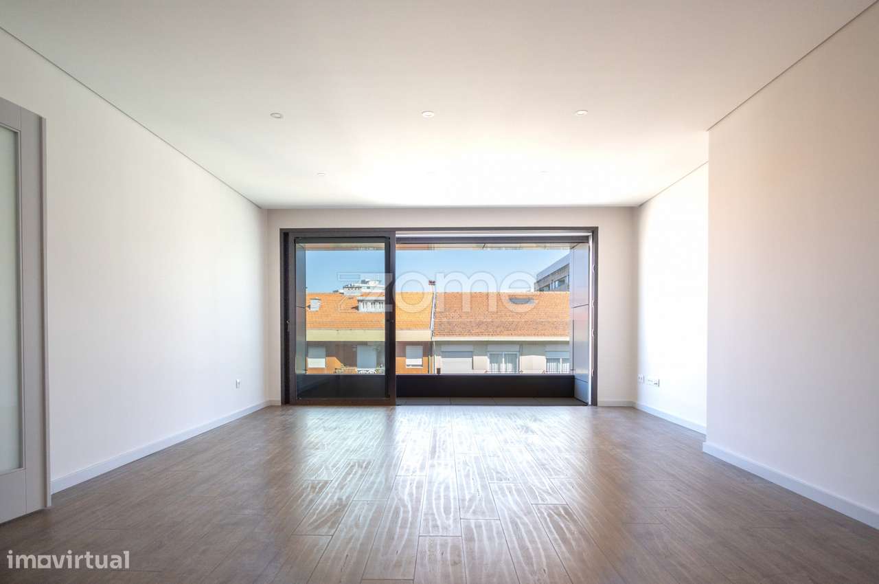 T4 novo em localização premium do Porto, junto ao Hospital Lusíadas - Grande imagem: 4/48