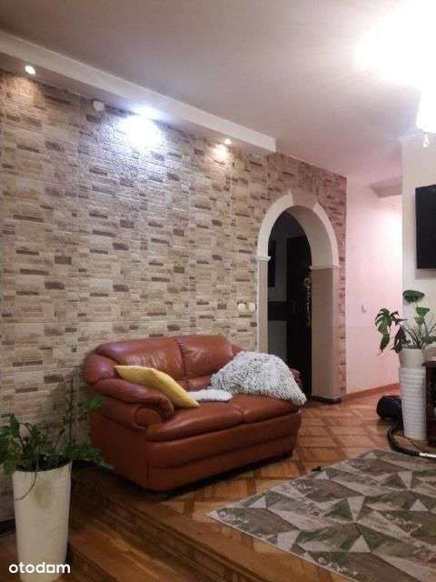 Dom w pobliżu lasu-5