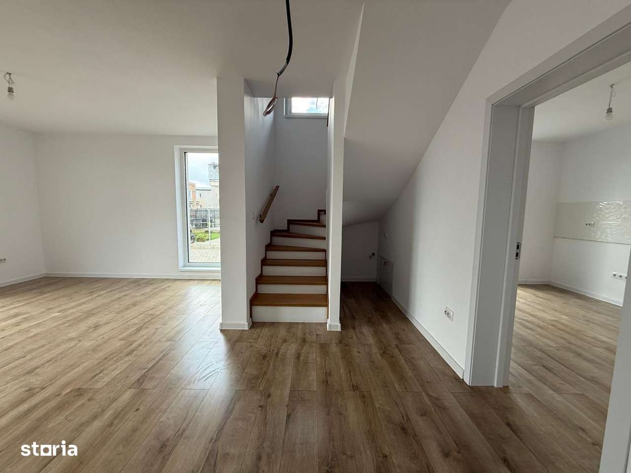 Casa/Vilă P+1 cu 4 camere de vânzare - Sânpetru-5
