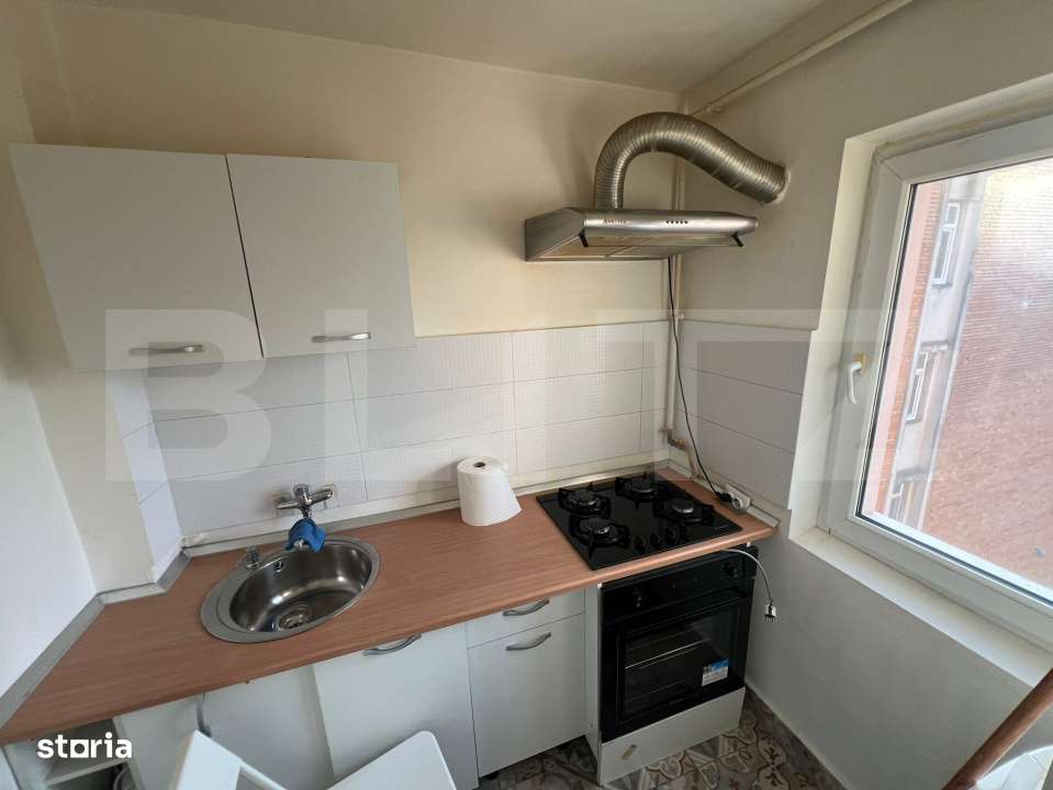 Garsoniera Mobilata & Utilata – 18 mp, zona Central - Imagine principală: 5/5