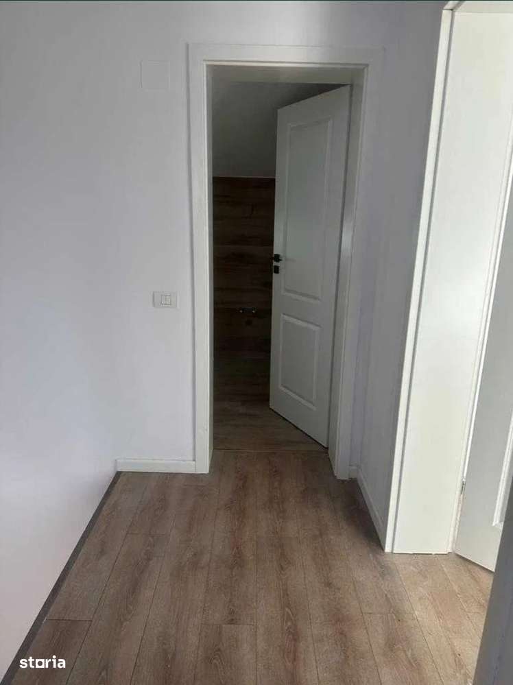 OPORTUNITATE UNICĂ!!!VILA ÎN OTOPENI - ODĂI,CURTE 300MP - Imagine principală: 5/8