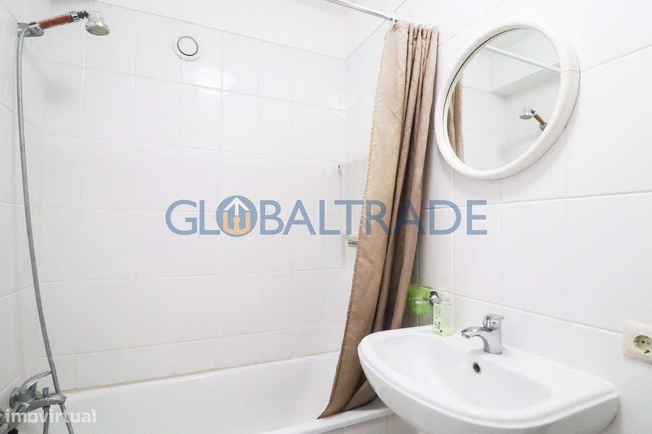 Apartamento T1 Mobilado & Equipado no Porto-26