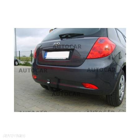 Carlig de remorcare pentru KIA CEED - 5 usi. ( ED ) - sistem semidemontabil -cu suruburi - tip 3xxx - din 2007 pana 2012 - 8