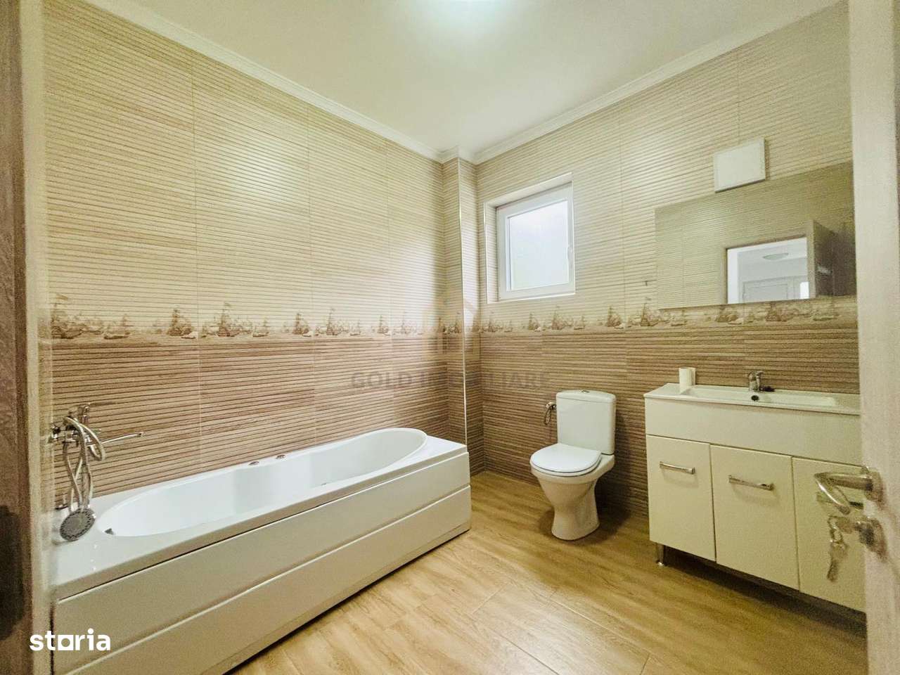 Casă de vânzare – 4 camere – Strada Vrancei  Baia Mare-10