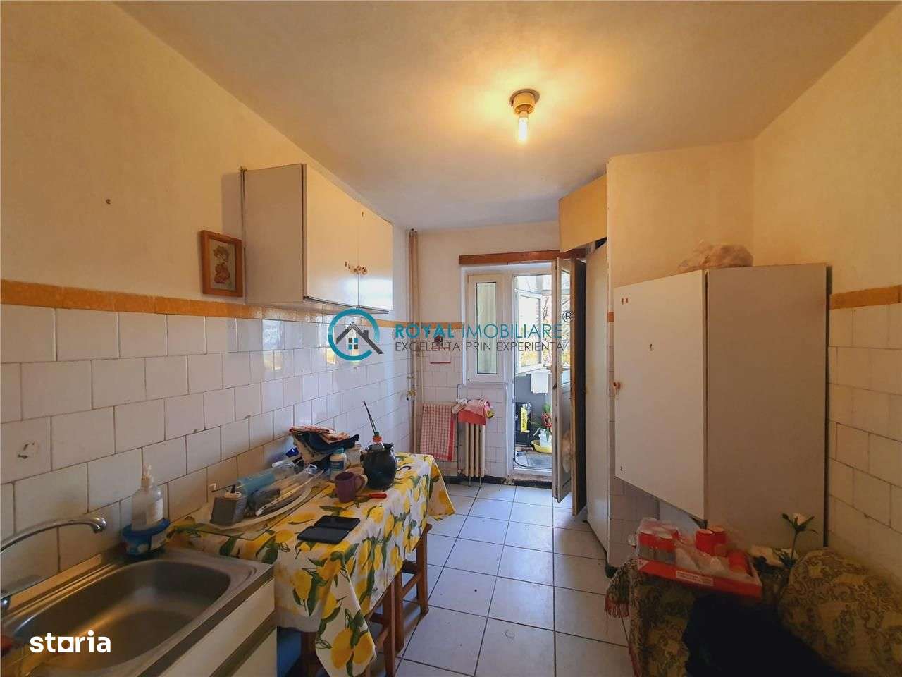 Royal Imobiliare - Vanzare apartament 3 camere zona Republicii Sc 14 - Imagine principală: 4/10