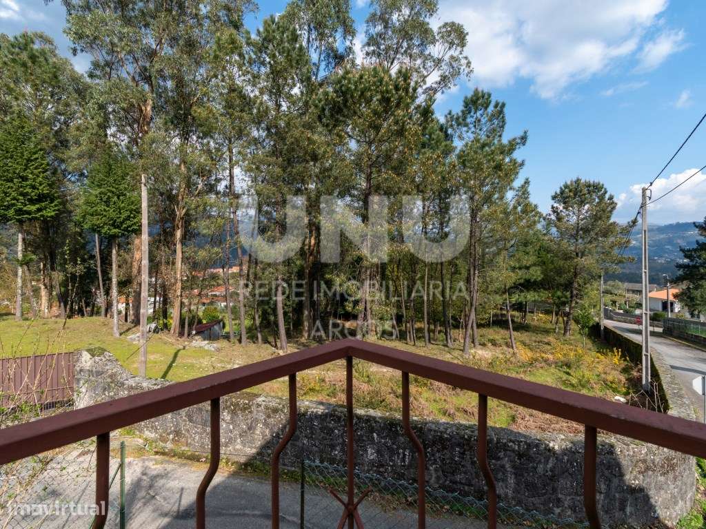 Moradia Bi-Familiar-26