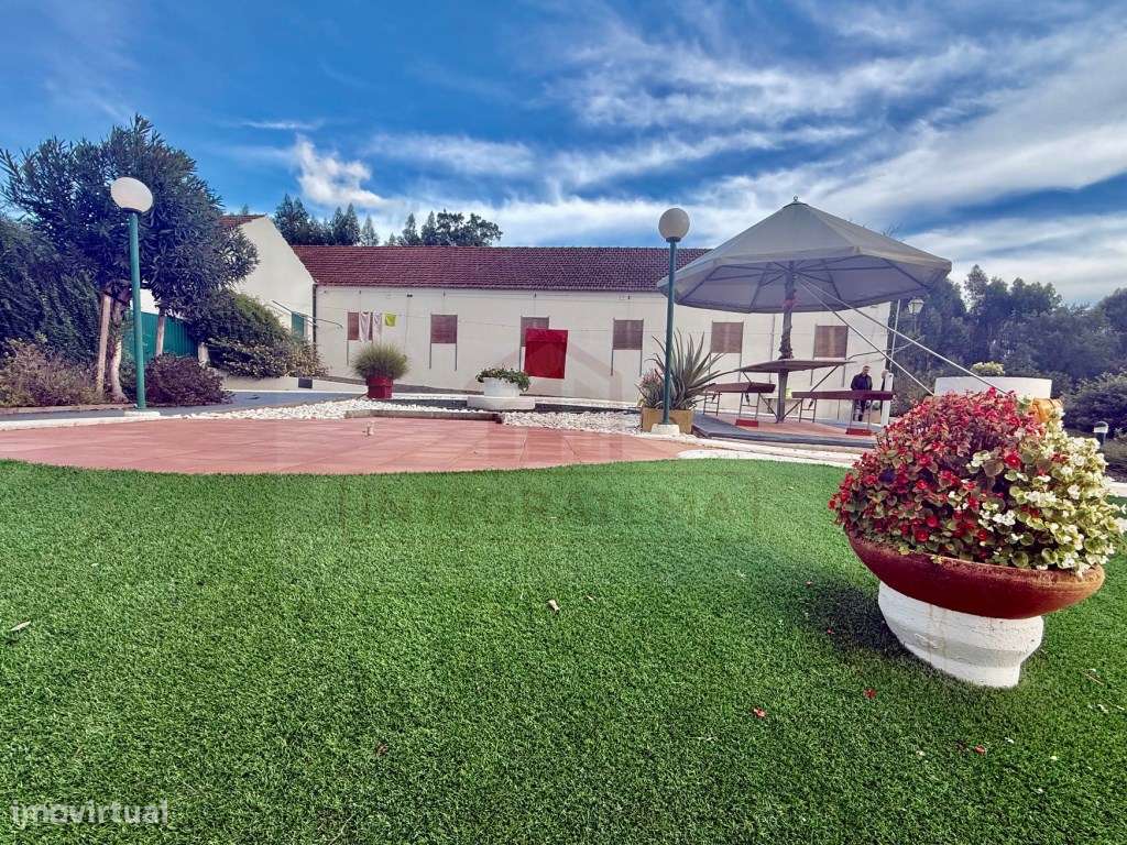 Quintinha com habitação, armazéns e terreno - Rio Maior-34