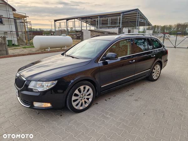 Skoda Superb 2.0 TDI Elegance - 1