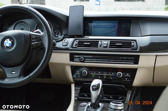 BMW Seria 5 520d Touring - 15