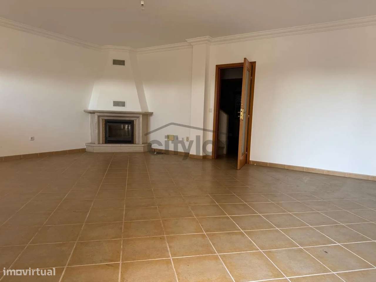 Moradia T4 em Alfeizerão – Conforto, Espaço e Qualidade de Vida! - Grande imagem: 4/13