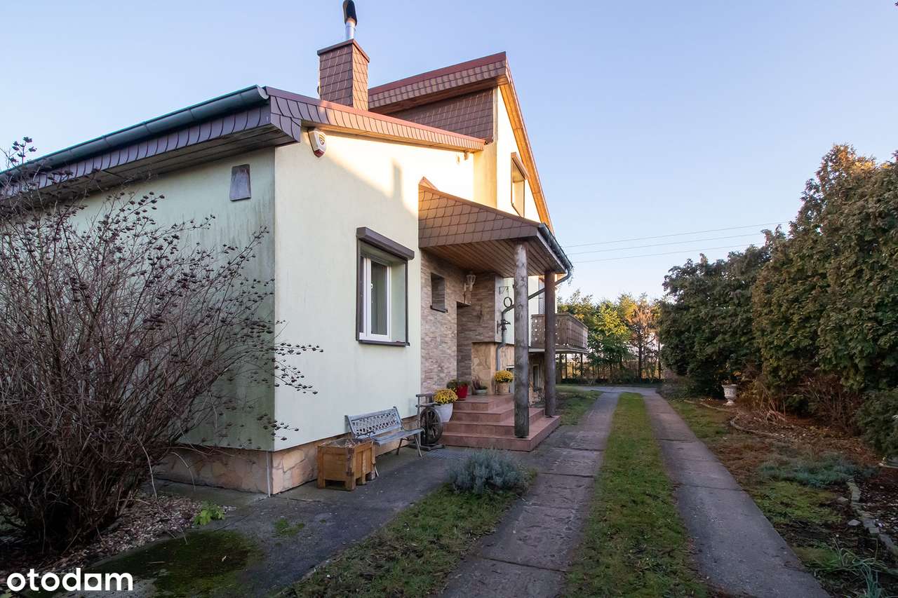 Duży, funkcjonalny dom pod Opolem-19