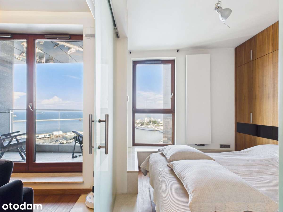 Ekskluzywny apartament Seatowers Gdynia - Widok na morze i marinę - Pełny obrazek: 3/14