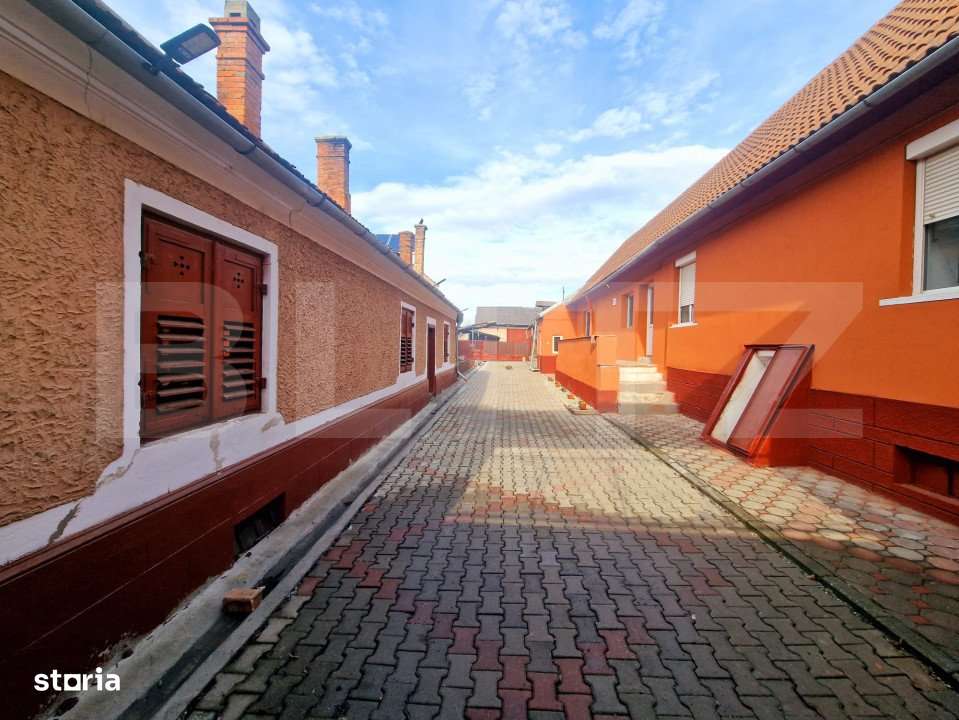 Casa 4 camere, 2432 mp teren - Imagine principală: 2/15