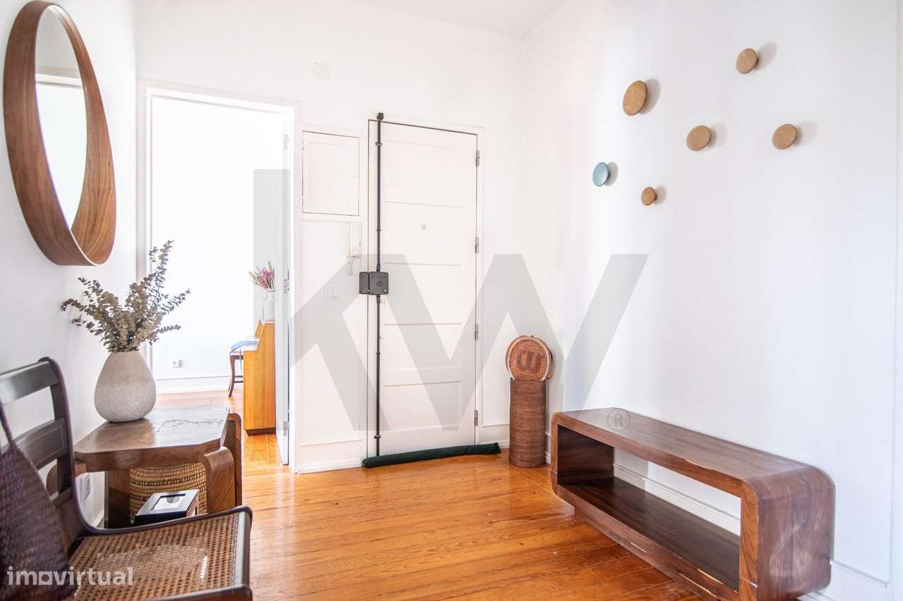 T3 com Potencial para Duplex (235 m2) no Bairro dos Açores - Grande imagem: 4/18