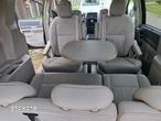Chrysler Town & Country 3.8 Touring - 18