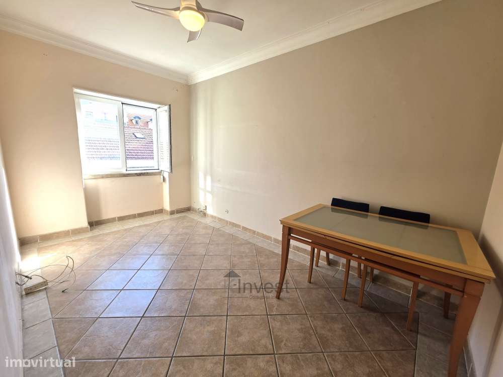 Apartamento T2 convertido em T3, Dafundo , Oeiras - Grande imagem: 3/31