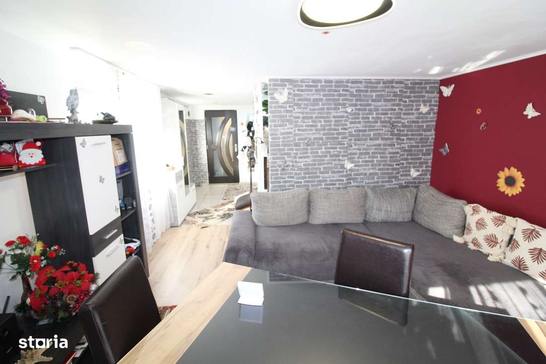 Vând casă Parter+Mansardă în Boș, la 8km de Hunedoara, teren 183mp-9