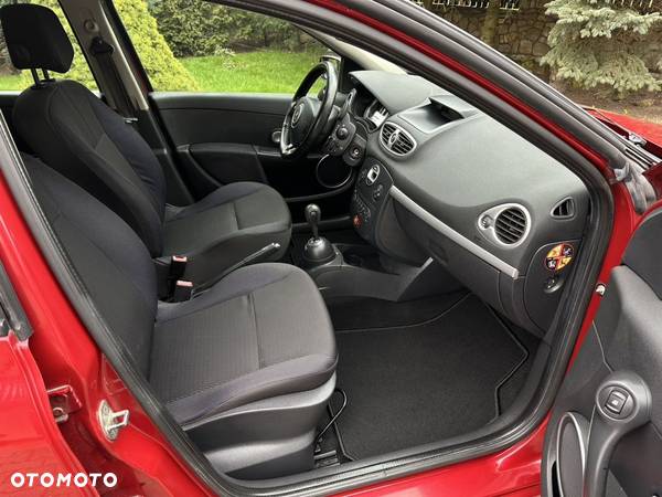 Renault Clio 1.2 16V Expression Quickshift - 16