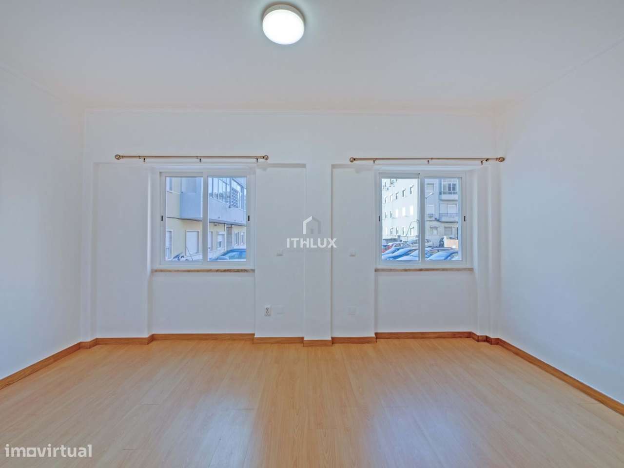 Apartamento T1 com Fantástico Terraço na Ajuda - Grande imagem: 5/22