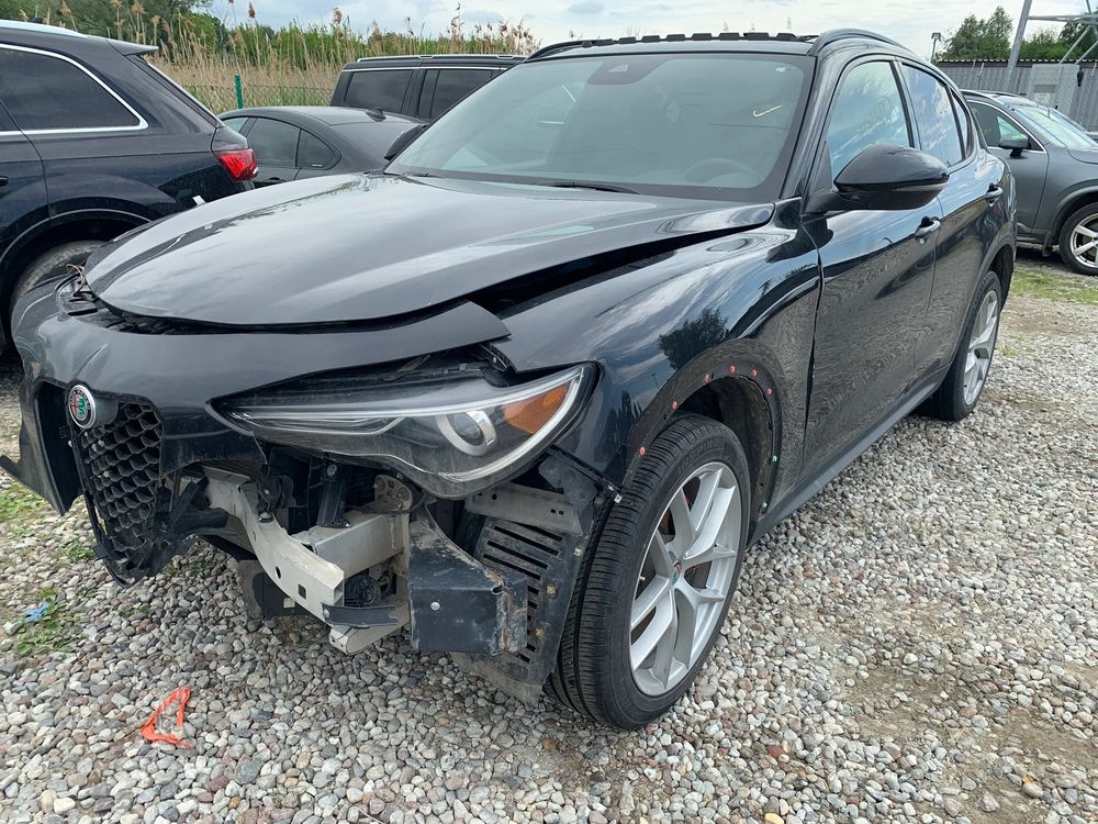 Alfa Romeo Stelvio 2.0 Turbo 16V AT8-Q4 Executive 2018