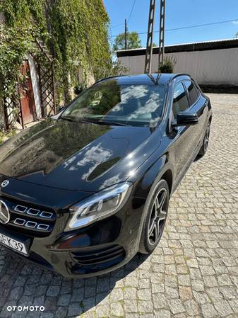 Mercedes-Benz GLA 220 4-Matic - 6