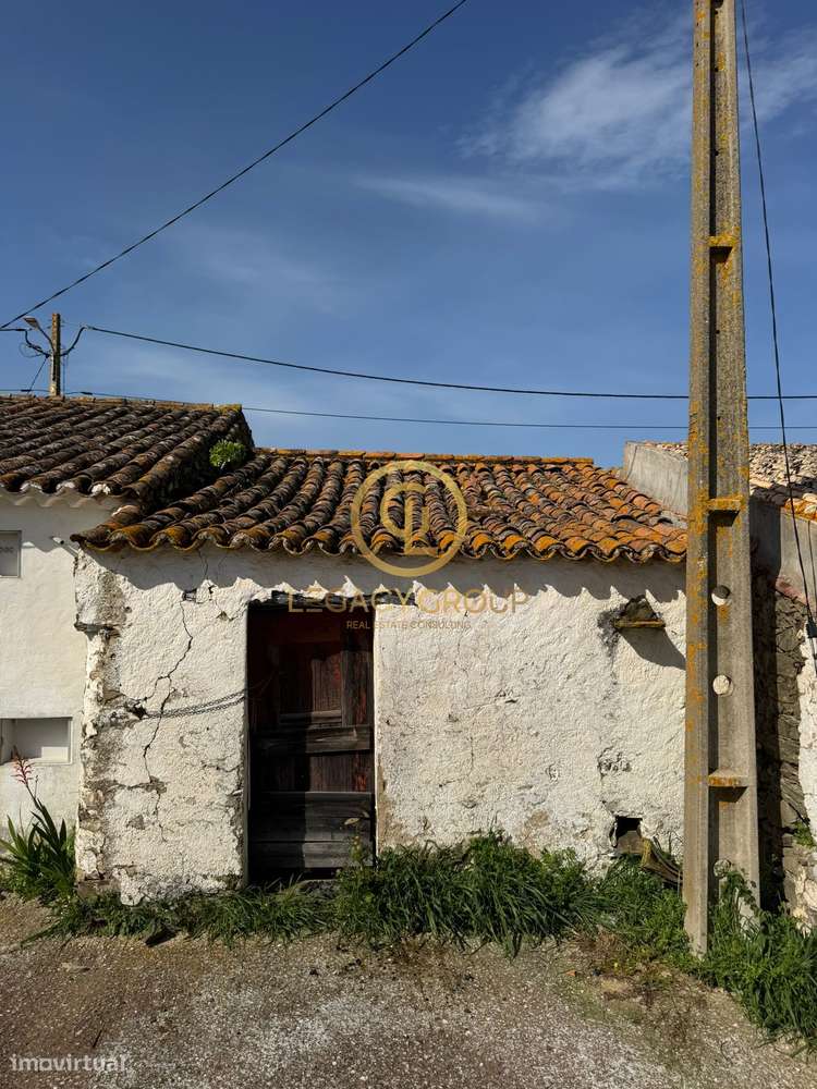 Moradia para recuperar com terreno urbano – Tacões, Alcoutim-3