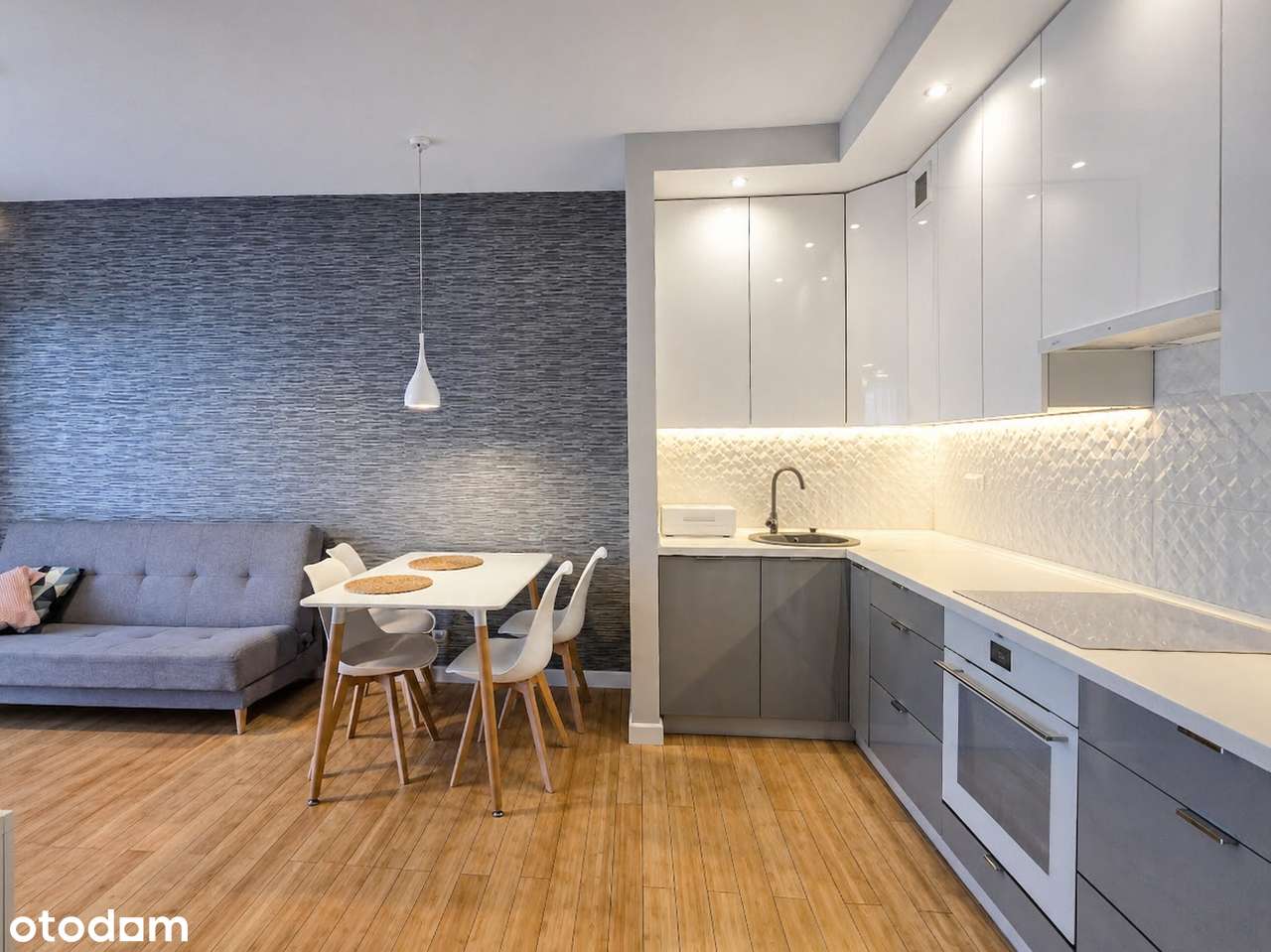 Dwupokojowy apartament z garażem | Od zaraz | BEZ PROWIZJI | GARDEROBA - Widok 3