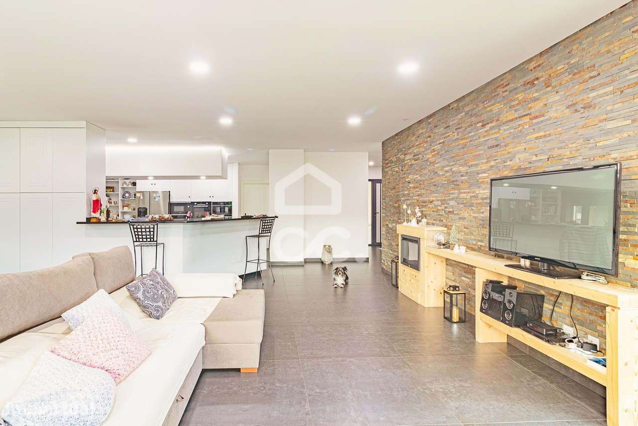 Moradia Térrea de Luxo com Cave | Conforto, Eficiência e Espaço Exteri-10