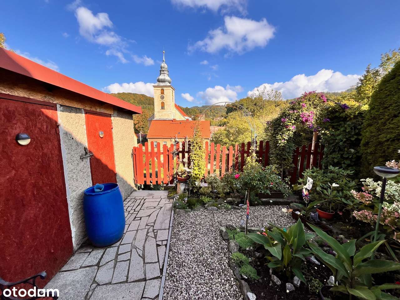 Połowa bliźniaka w Walimiu z uroczym widokiem na Góry Sowie-3