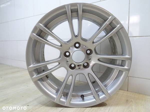 BMW M3 E90 E92 E93 18 5X120X72,5 ET20 2283905 - 1