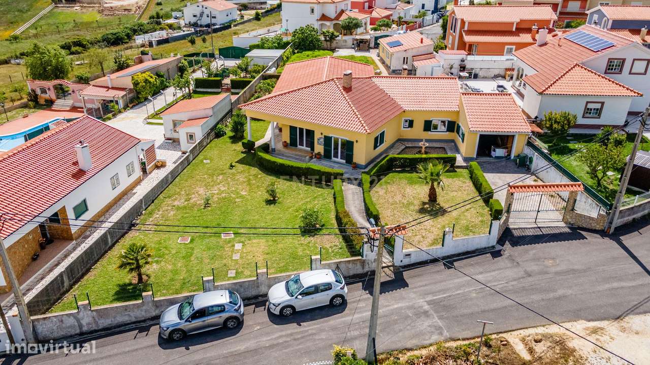 Moradia T4 térrea com lote de 1.600m2-33