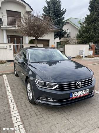 Volkswagen Passat 1.5 TSI EVO Comfortline - 1