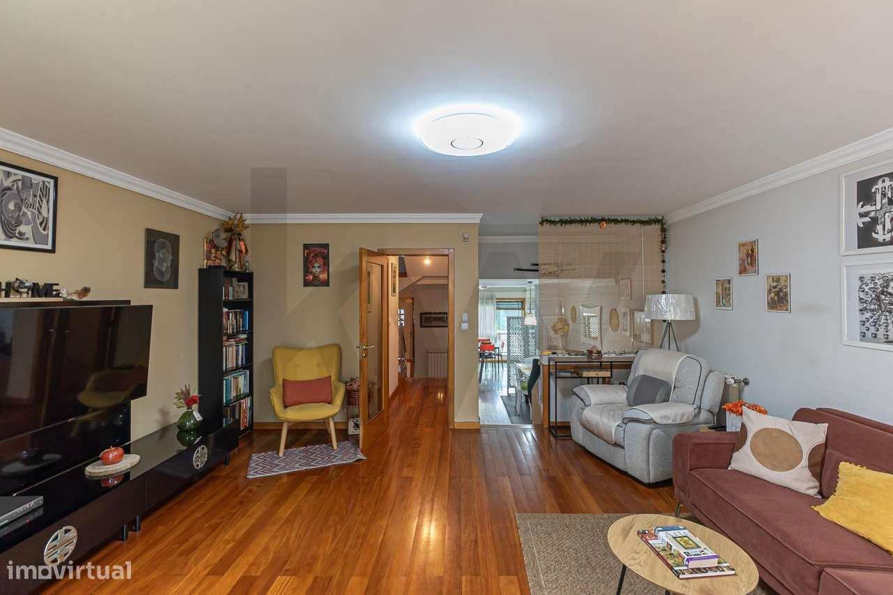 EXTRAORDINÁRIA MORADIA T4 EM MATOSINHOS - Grande imagem: 4/36