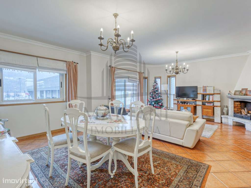 Moradia T4 independente em Valongo-21