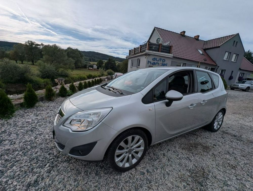 Opel Meriva II (2010-) 1.4 T Enjoy 2010