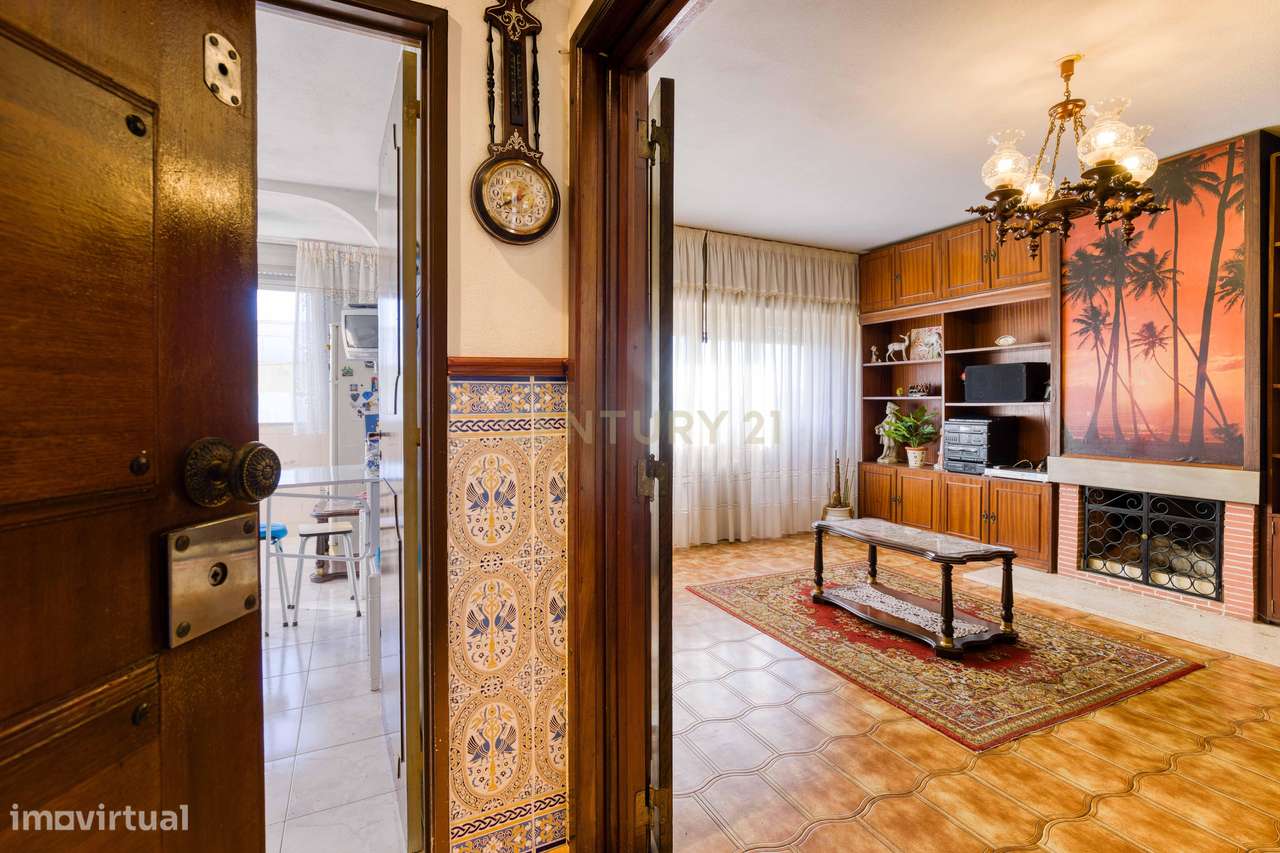 Apartamento T3 em União das Freguesias do Cacém e São Marcos - Grande imagem: 5/38