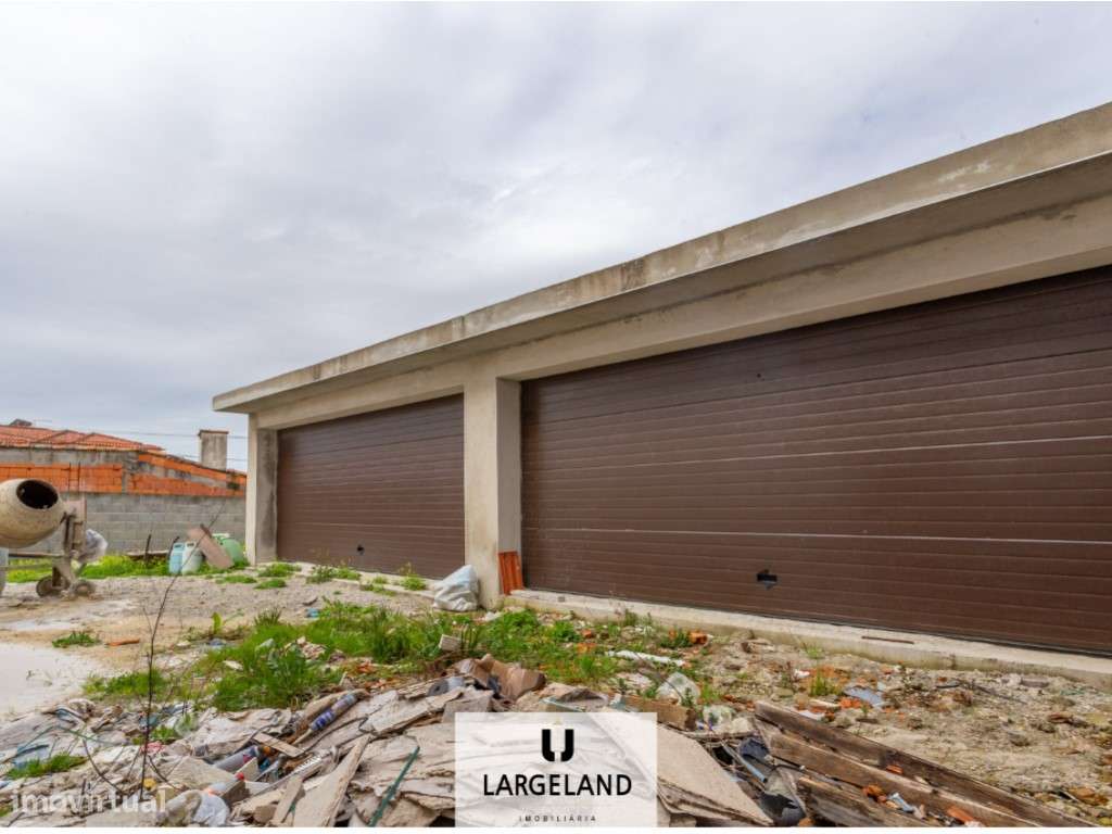 Moradia T3 em fase de acabamento - Vila Maior-9