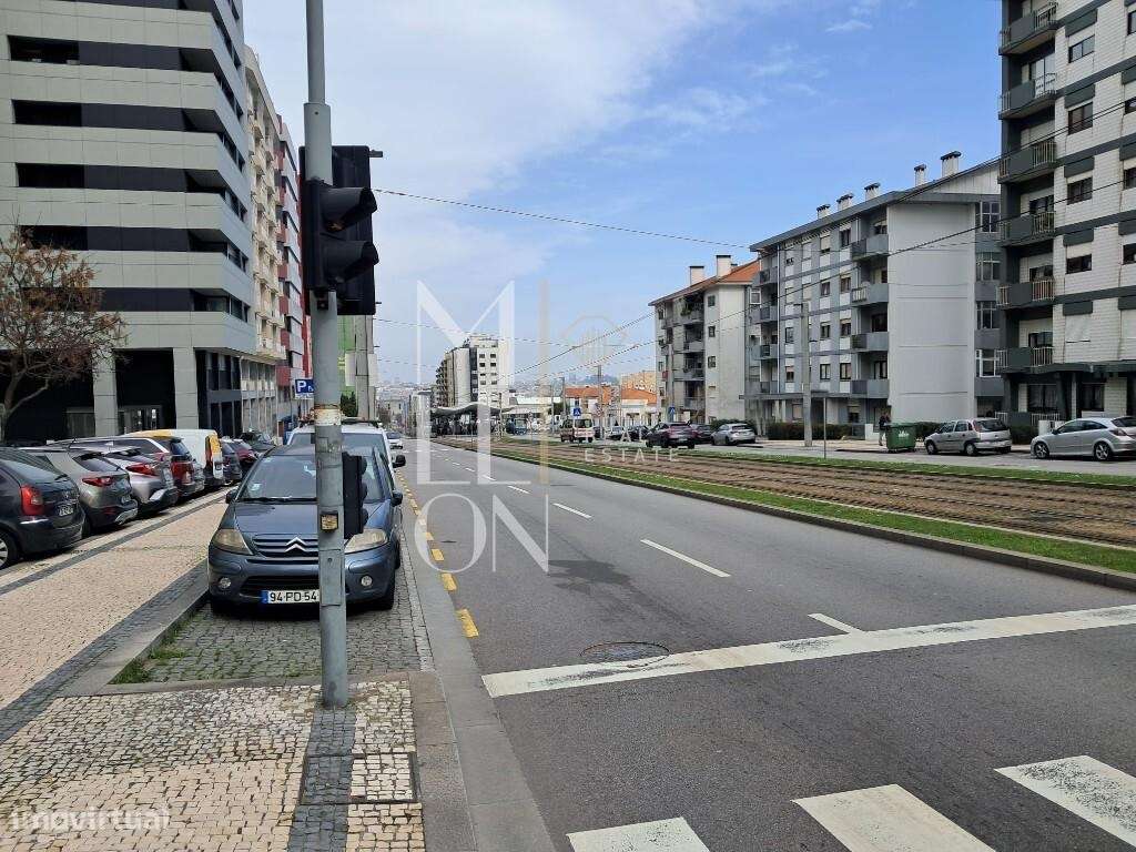 Escritório na Avenida da República, junto ao metro - Grande imagem: 3/23