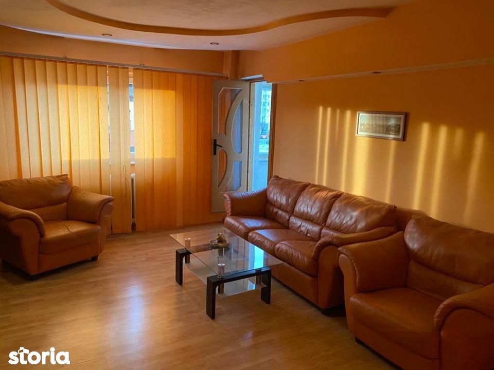 Apartament 3 camere ETAJ 1 zona Mihai Viteazu