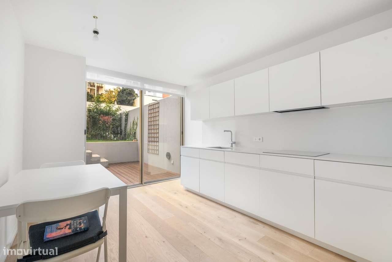 Apartamento T1 + 1 com vista, Campo Pequeno, Lisboa-2