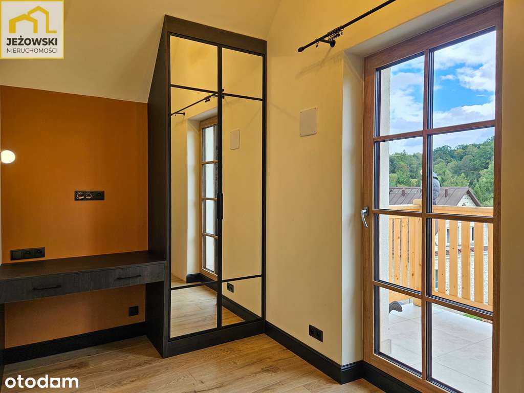 Nowoczesna willa w centrum Kazimierza Dolnego.-17